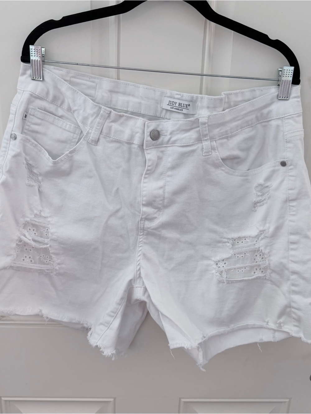 Judy Blue Distressed Denim Shorts 2XL | White Mid Rise